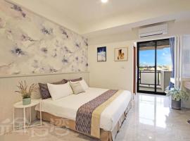 Station Sea B&B，位于Fangliao的民宿