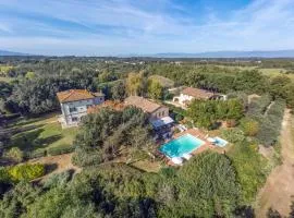 Awesome Home In Fucecchio