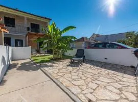 Nice Apartment In Turanj With Kitchen