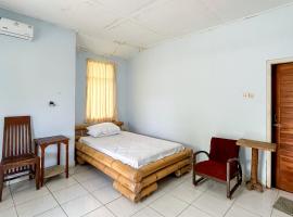 Hepi Bungalow Lovina Mitra RedDoorz，位于Panji的酒店