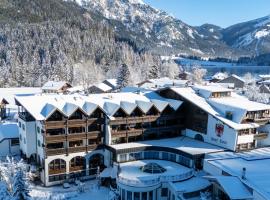 Hotel Tyrol am Haldensee，位于哈尔登熙的宠物友好酒店