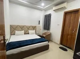 FabHotel Aaditya