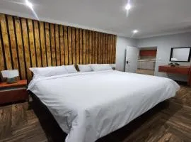 Lakefield Lodge - Halaal