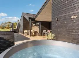 3 Bedroom Stunning Home In Jerup