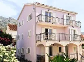 NML Holiday Apartments