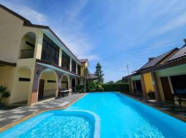 CottagePine Rayong Resort&Cafe，位于Ban Ko Kloi的酒店