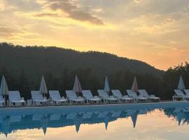 Forest Camp，位于代斯波托瓦茨的酒店