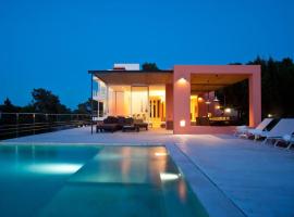 Villa in Ibiza near Beaches，位于Sa Torre的酒店