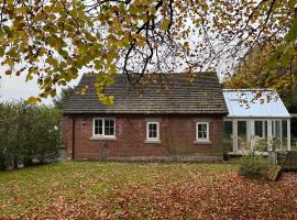 Carpenters Cottage，位于康格尔顿的酒店