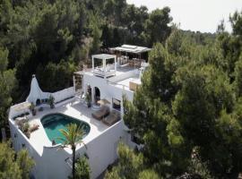 Spacious holiday home with lovely balcony，位于卡拉瓦德亚的酒店