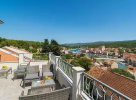 Stunning Apartment In Vrboska With House Sea View