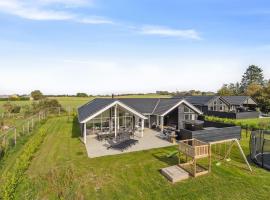 Stunning Home In Jægerspris With Sauna，位于Jægerspris的酒店