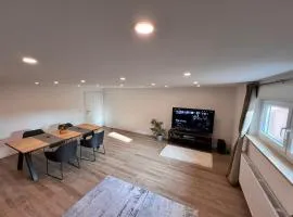 Neu! Große Ferienwohnung 3 ZKB 90 qm mit Netflix und PS5