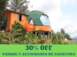 Glamping y Chalet Aventura Park Villa De Leyva La Periquera，位于莱瓦镇的豪华帐篷营地