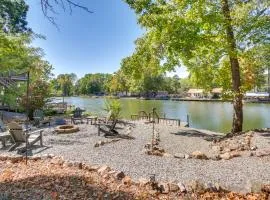 Lakefront Escape with Boat Docks in Hot Springs!