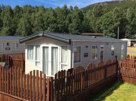 Aviemore holiday park No 39，位于阿维莫尔的木屋