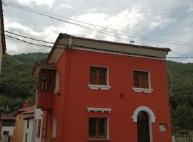 Ca'l Cura，位于Pola de Pino的酒店