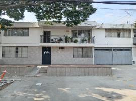 Linda casa vacacional Andy-Santiago de Cali，位于卡利的酒店