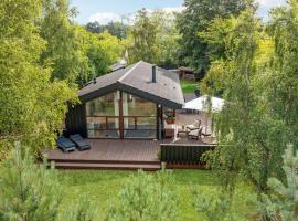 3 Bedroom Stunning Home In Fårevejle，位于福勒瓦伊勒的酒店