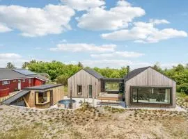 Beautiful Home In Tarm With Sauna