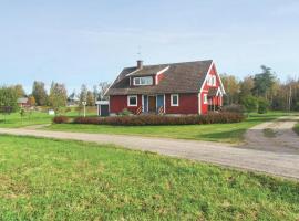 Awesome Home In Bolmsö With Sauna，位于Bolmsö的酒店