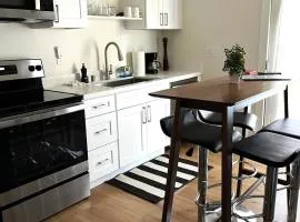 Modern Studio in MarysVille A Forest Haven