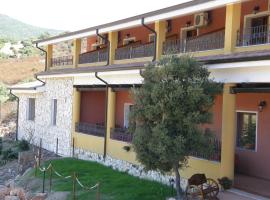 La Casa Sarda，位于弗卢米尼马焦雷的酒店