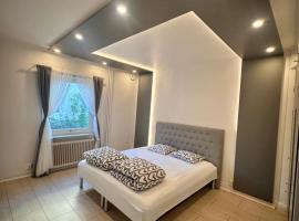 Luxury 2 rooms residence at the heart of Borås，位于布罗斯的酒店