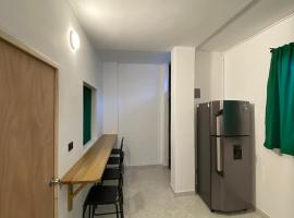 Apartamento a una cuadra del parque principal，位于圣拉菲尔的酒店