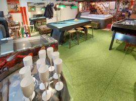 Awesome Home In Margerie-Chantagret，位于Soleymieux的酒店