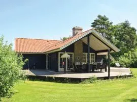 4 Bedroom Cozy Home In Tranekær