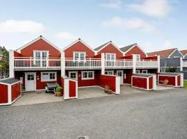 Three-Bedroom Holiday Home In Blavand