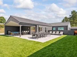 Gorgeous Home In Ebeltoft With Sauna
