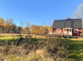 Gorgeous Home In Olofström With Wifi，位于乌洛夫斯特伦的酒店