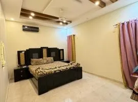 Executive Rooms DHA PHASE 7