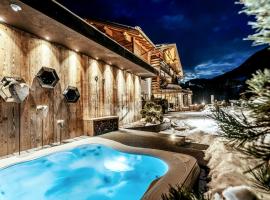 Alpin Boutique Villa Gabriela - Adults Only，位于卡斯特尔罗托的酒店