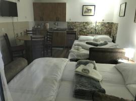 Near Highway free parking apartment，位于Rakovica的酒店