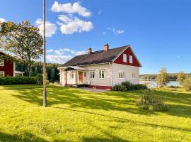 Stunning Home In Klässbol With Kitchen，位于Klässbol的酒店
