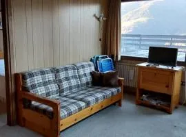 lo sguardo sulla valle