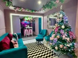 The Ultimate Hen Suite with Bar & Makeup Room