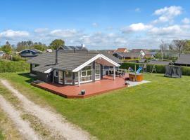 3 Bedroom Lovely Home In Jægerspris，位于Jægerspris的酒店