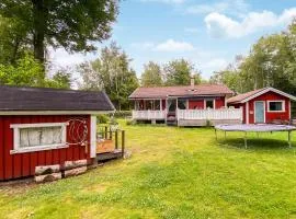 Lovely Home In Örkelljunga With Kitchen