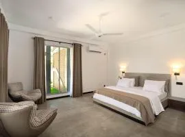 Hasthri Boutique Brown Apartment in Ahangama with pool Near Beach