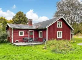 2 Bedroom Stunning Home In Öxnevalla