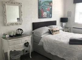 Southend Airport Bed & Breakfast