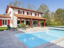 Villa Zeruko Izarra, Grand standing