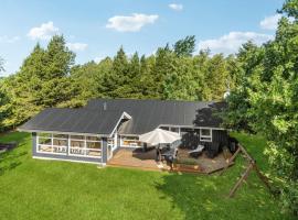 Holiday Home Revlen Iv，位于耶鲁普的酒店