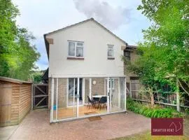 Bracknell - 1 Bedroom House - Parking