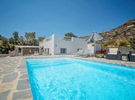Luna Bianca, Private Home with Pool & Jacuzzi, Stelida Naxos，位于斯泰里达的酒店