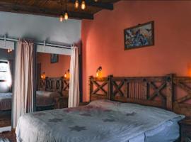 Hostal SPA Casa de Piedra，位于La Quebrada的酒店